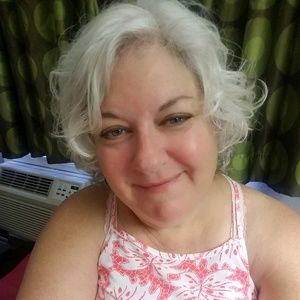 Meet your Posher, Stacy